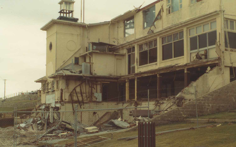 1982 Demolition of the Centenary Bathing Pavilion
